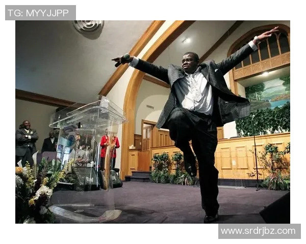 镜头捕捉:国王赛场小动作引发热议 镜头捕捉:国王赛场小动作引发热议